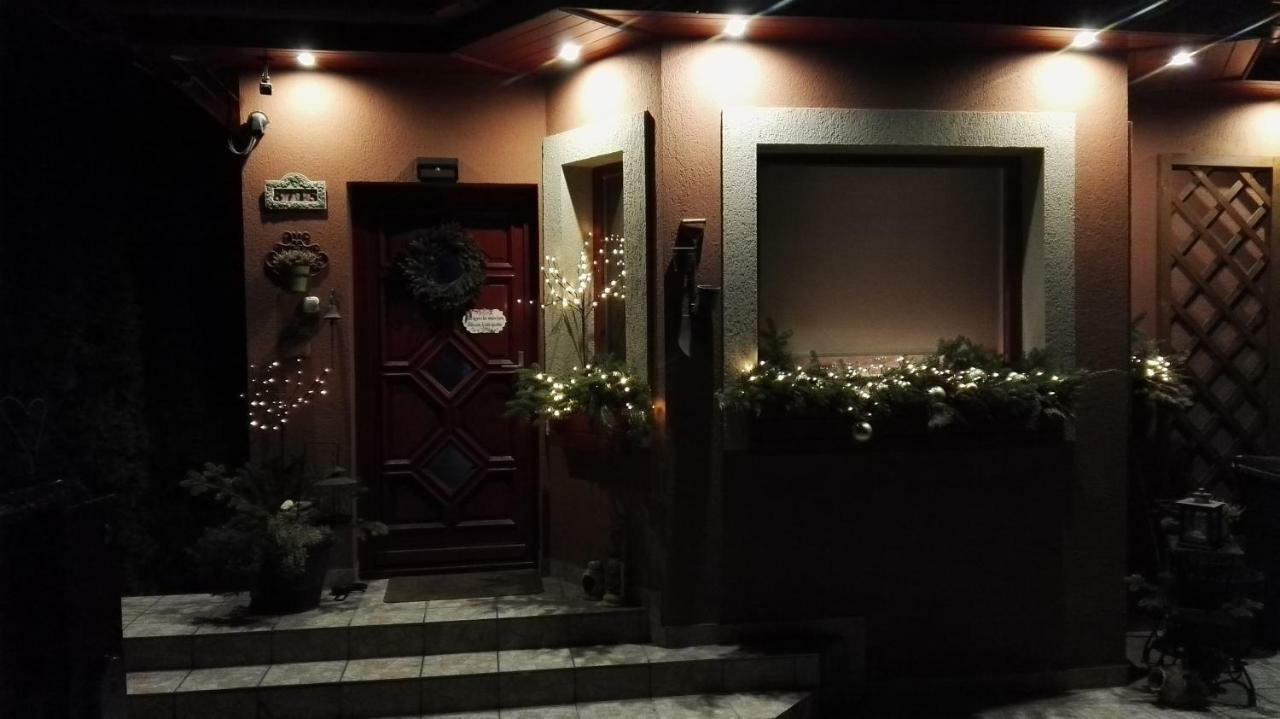 Nyirjes Vendeghaz Hotel Balassagyarmat Ngoại thất bức ảnh